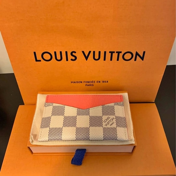 Louis Vuitton Accessories - Louis Vuitton DAILY Card Holder